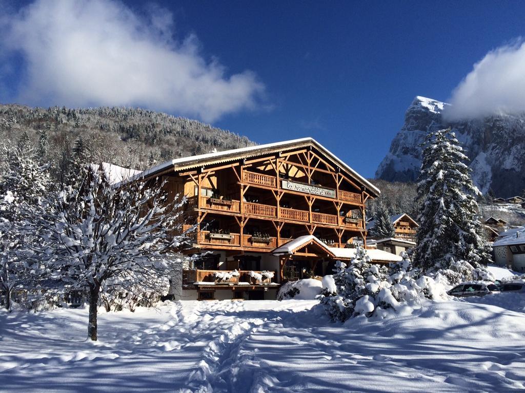Hoteliere La Renardiere 3*